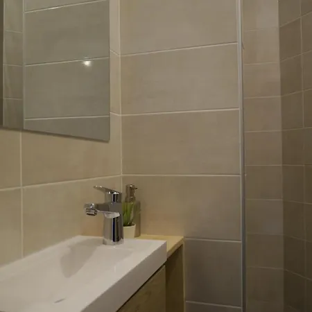 Le Flatiron - 4 Apartment Tarbes
